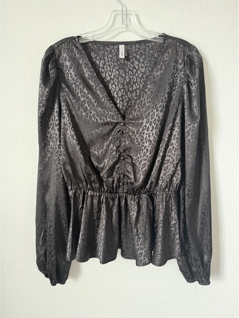 GLAM Textured Animal Print Long Sleeve V-Neck Peplum Waist Blouse Women's Size M
